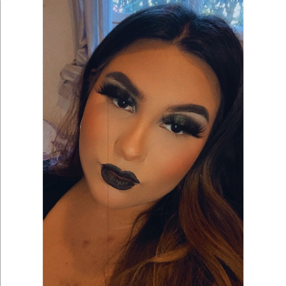 Meet your Posher, Cristal